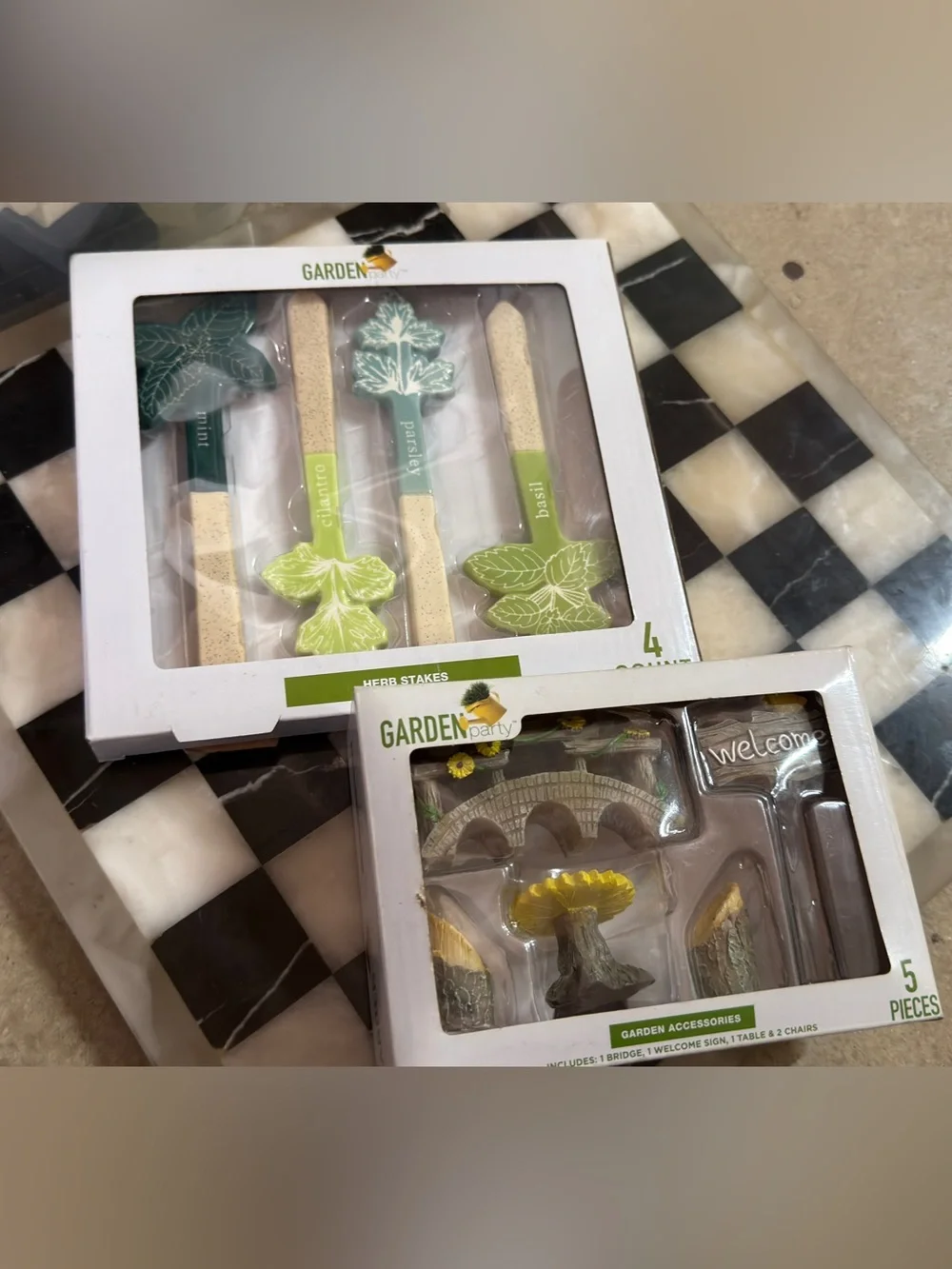 Herb Stakes and Decorative Accessories Set - Green